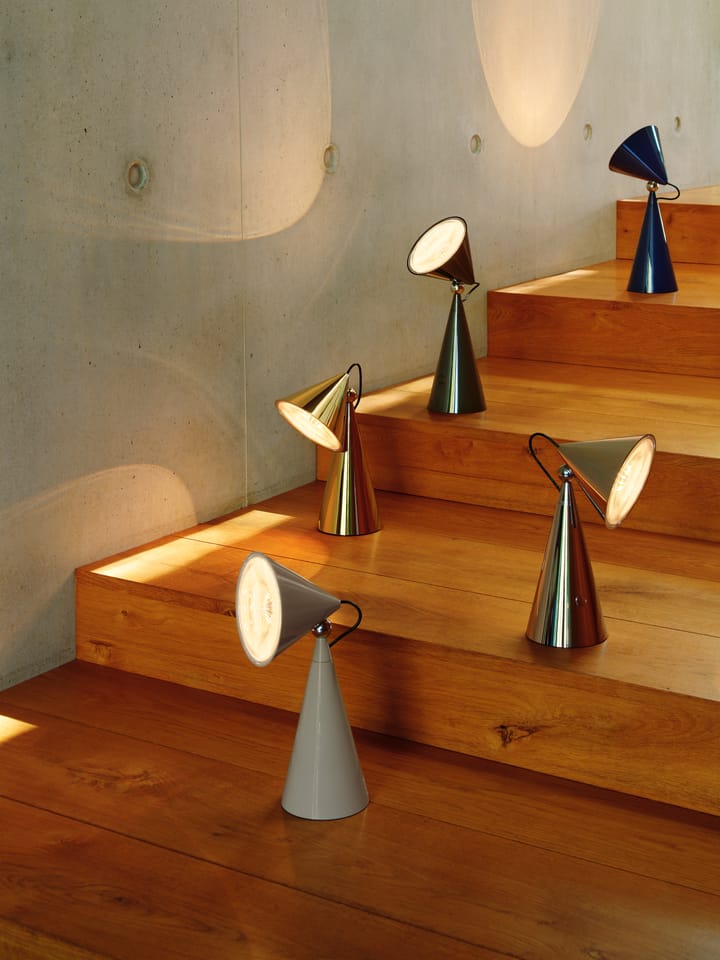 Pose Portable LED pöytävalaisin, Pusku Tom Dixon