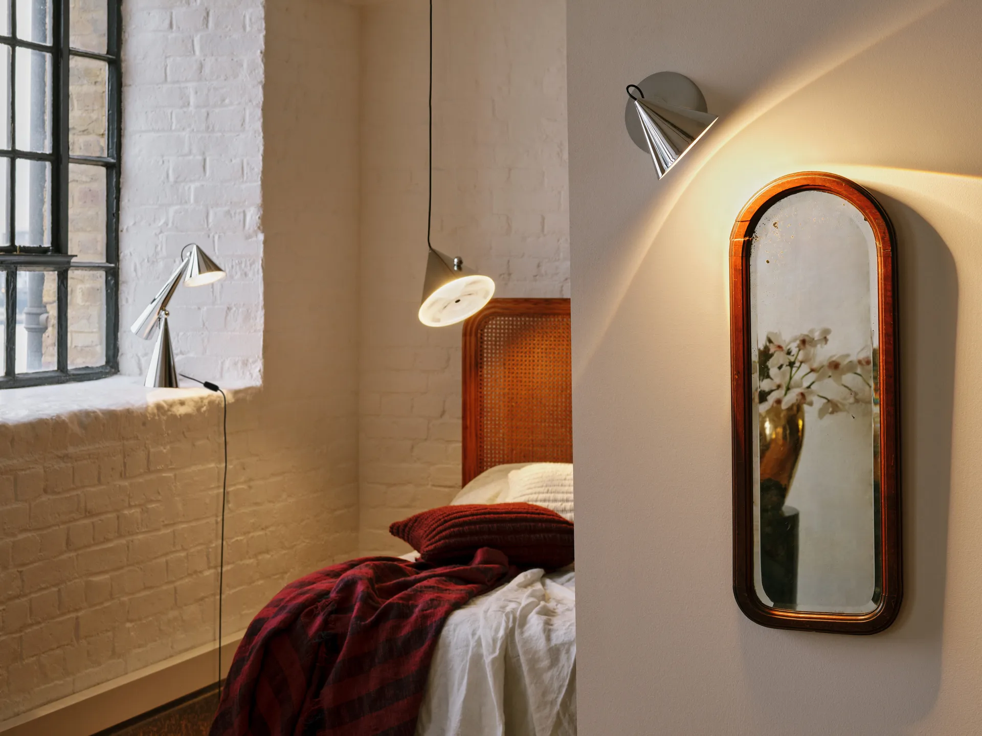 Pose Surface seinälamppu, Hopea Tom Dixon