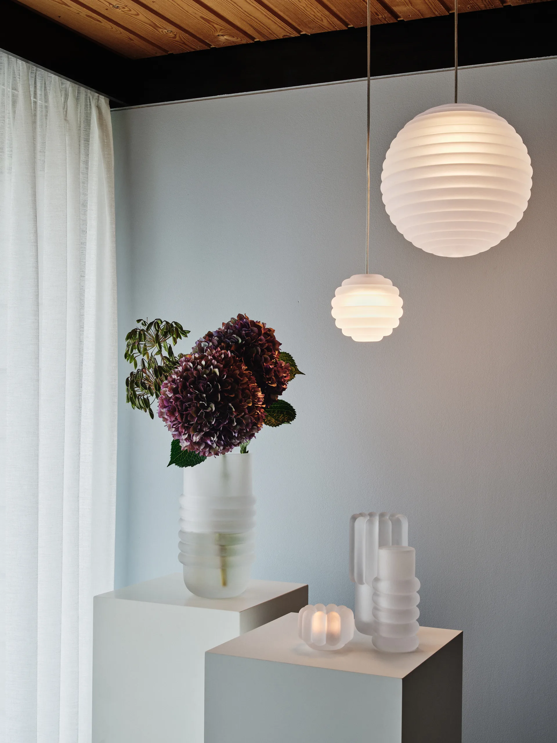 Press Sphere mini riippuvalaisin LED Ø14,5 cm, Frosted  Tom Dixon