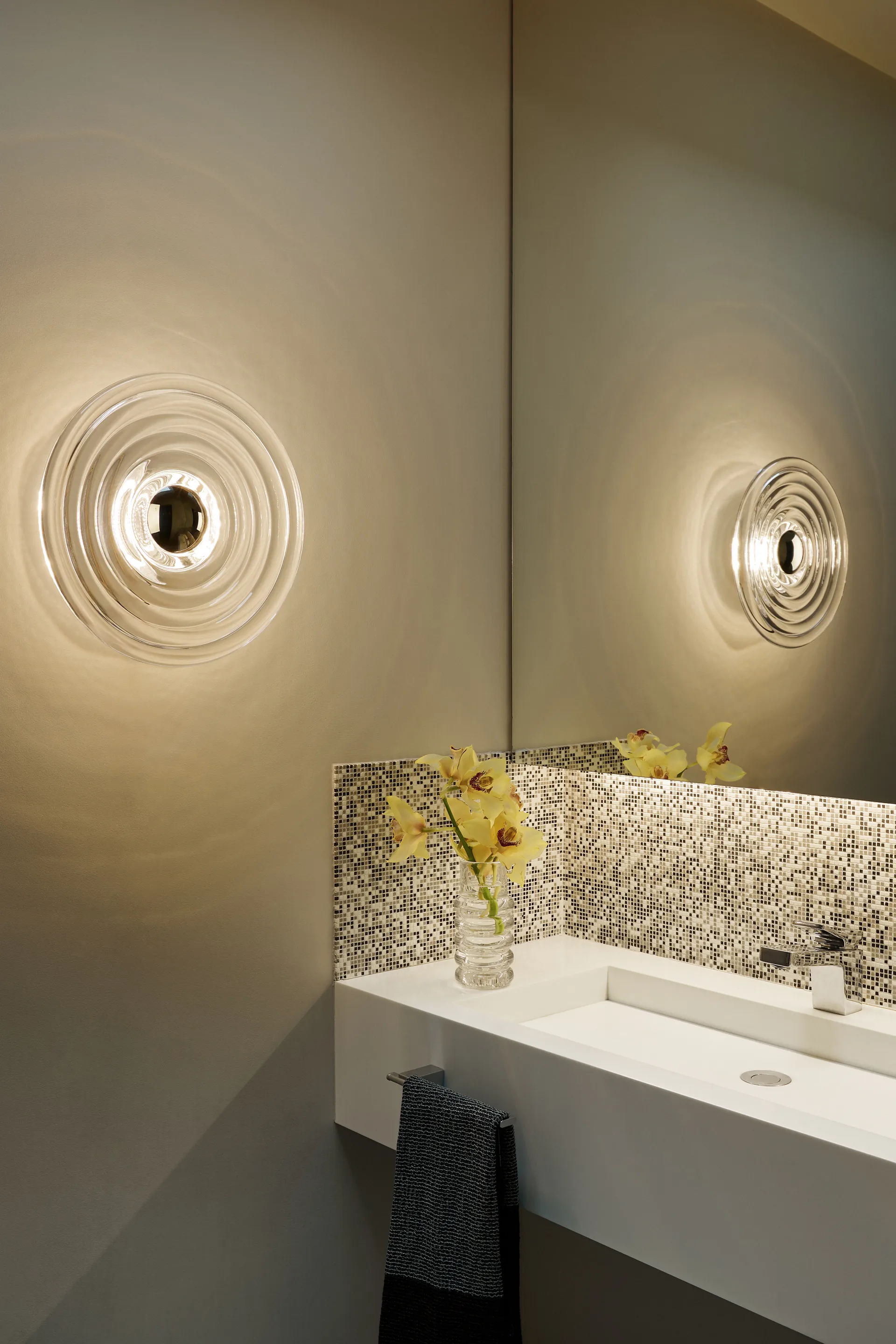 Press Surface seinälamppu large LED 35 cm, Kirkas Tom Dixon