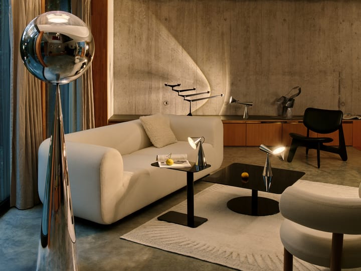 Spin kynttilänjalka, Musta Tom Dixon