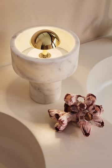 Stone Portable LED -pöytävalaisin 28 cm - Marble-gold - Tom Dixon