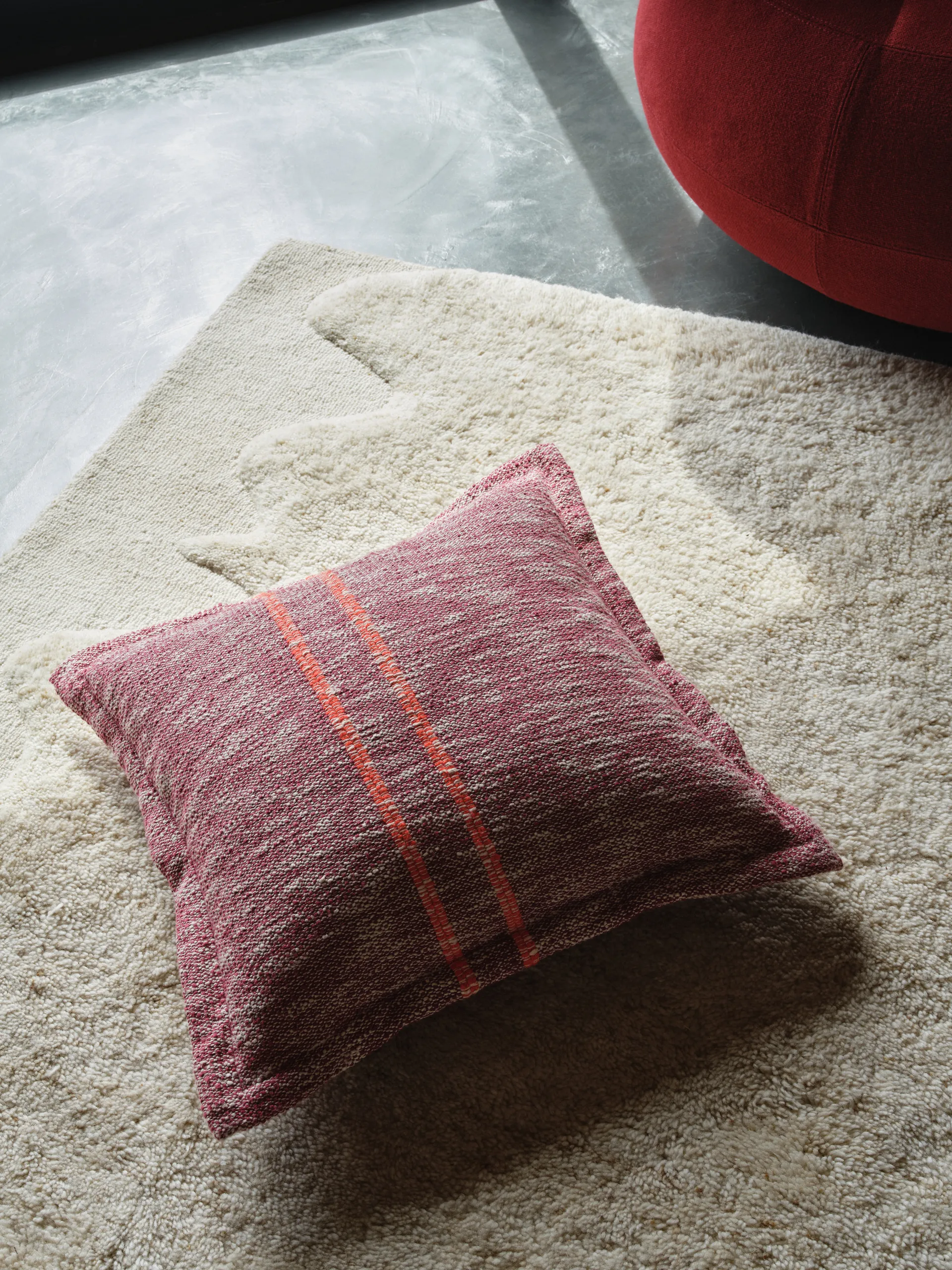 Track koristetyyny, Burgundy, 56x56 cm Tom Dixon