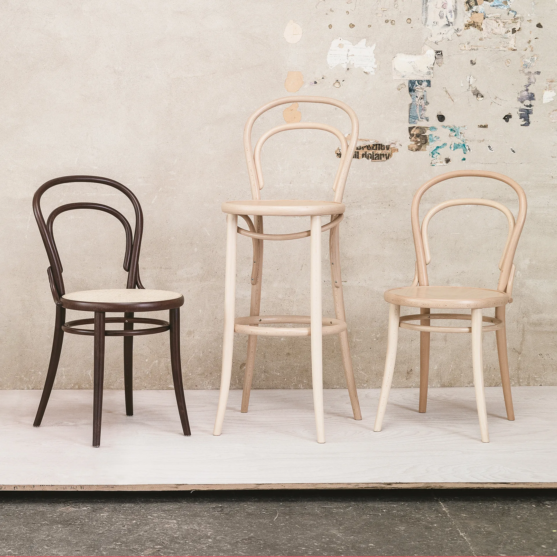 Ton no.14 -tuoli, Coffee B4-New Rotting -istuinosa TON