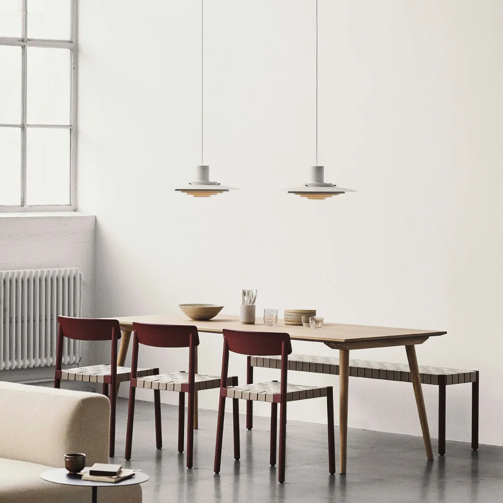 Betty TK5 -penkki, Black, luonnonpunottu pellavanauhaistuinosa &Tradition