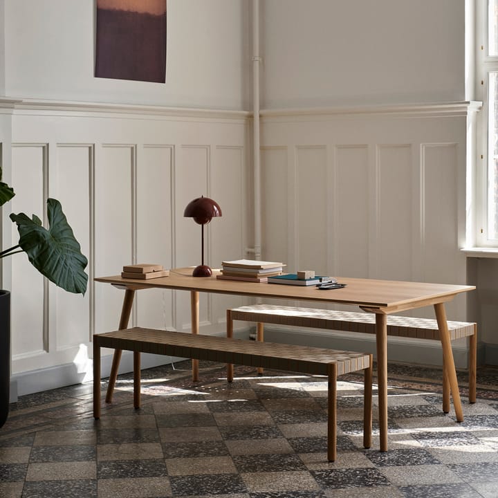 Betty TK5 -penkki, Oak, luonnonpunottu pellavanauhaistuinosa &Tradition