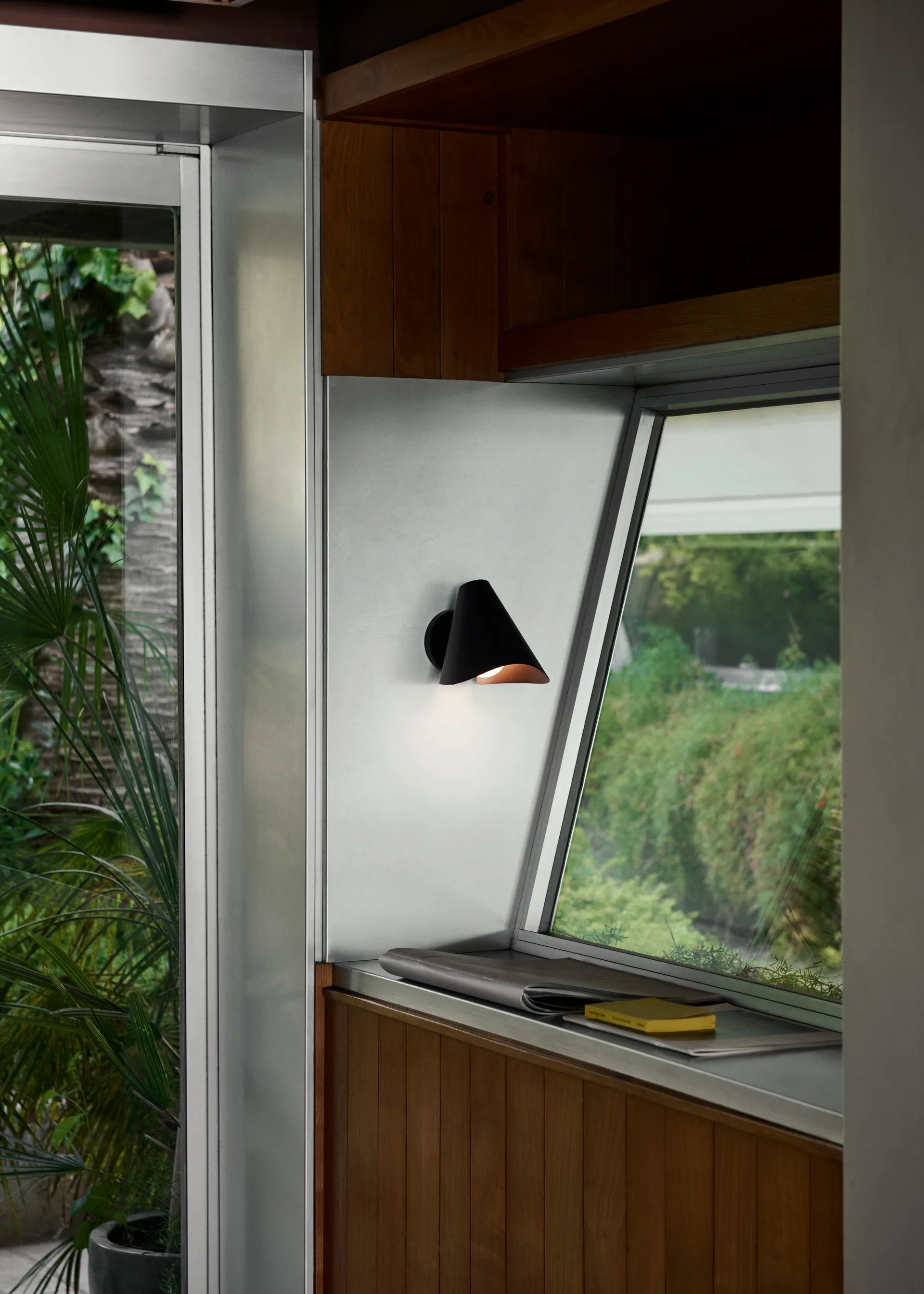 Bonnet sc103 seinävalaisin, Bronzed black &Tradition