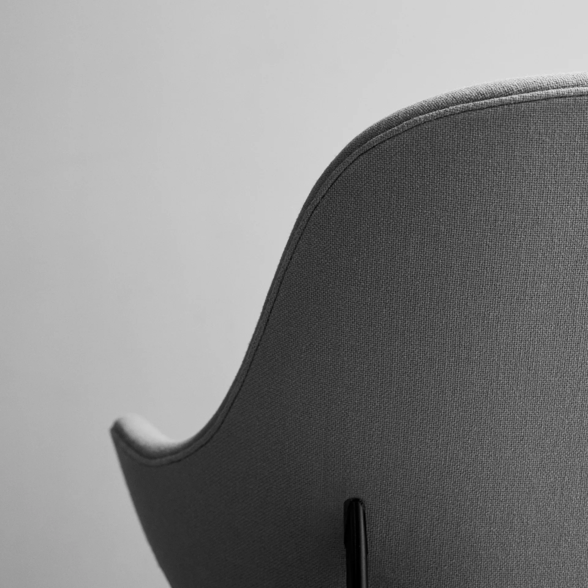 Catch JH13 -loungenojatuoli, Steelcut 615-mustat teräsjalat &Tradition