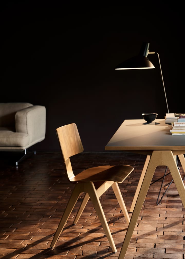 Daystak RD2 ruokapöytä 122x71x61 cm, Honey stained beech &Tradition