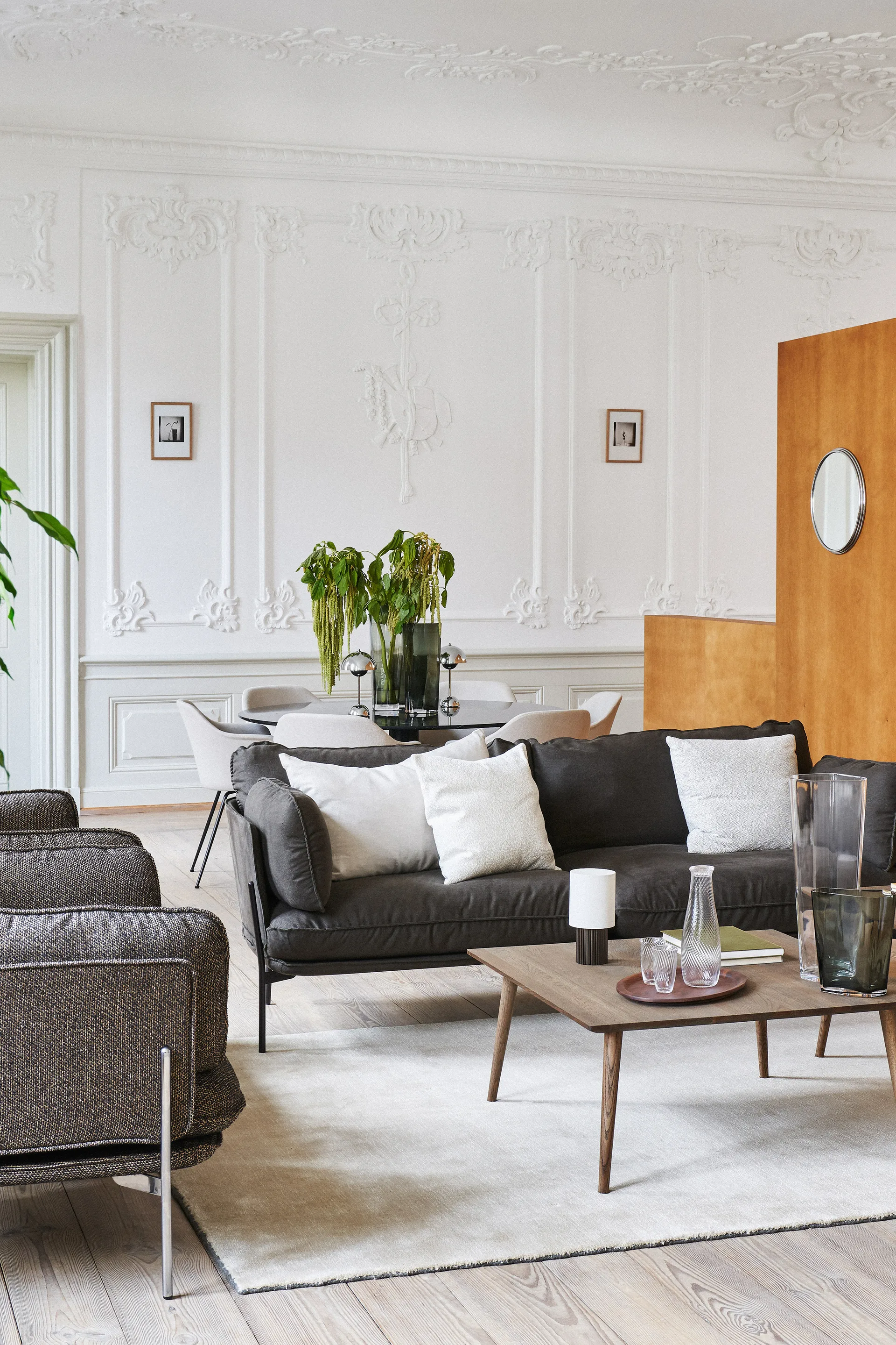 Flowerpot kannettava pöytävalaisin VP9, Chrome &Tradition