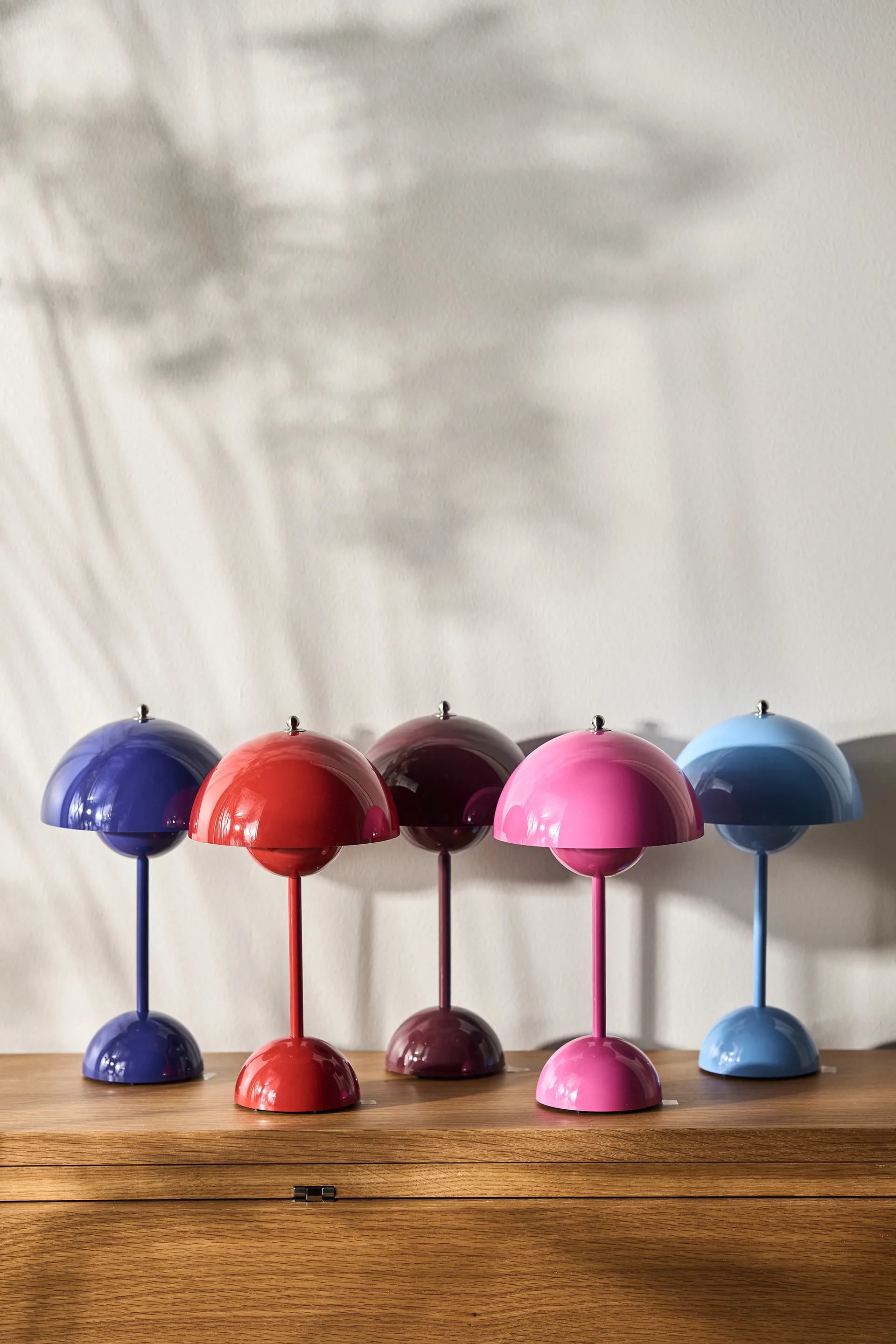 Flowerpot kannettava pöytävalaisin VP9, Tangy pink &Tradition