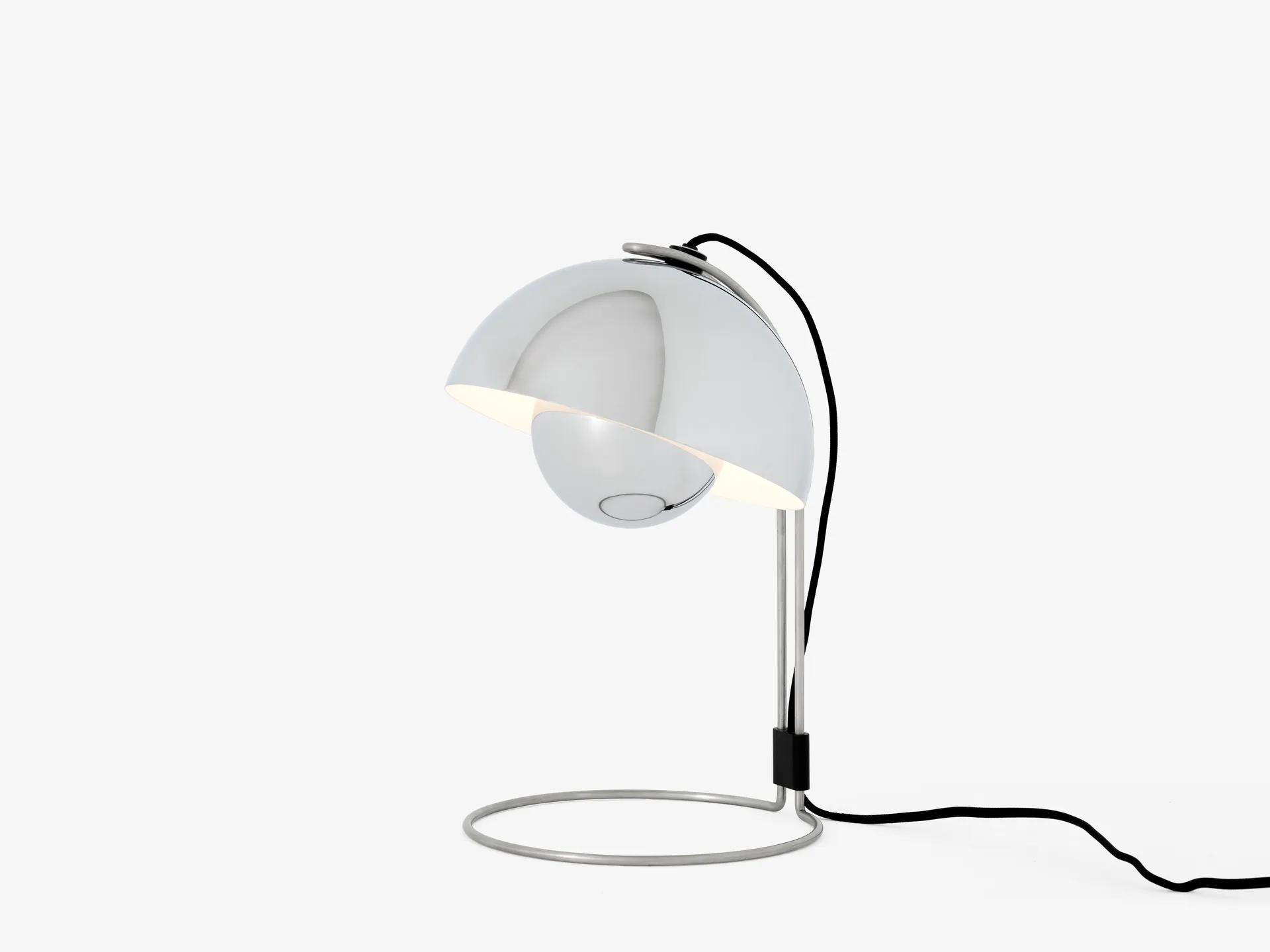 FlowerPot pöytävalaisin VP4, Chrome-plated &Tradition