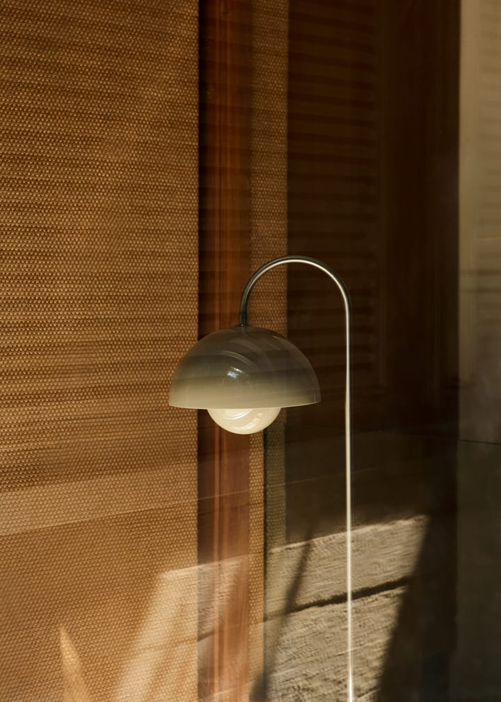 Flowerpot VP12 lattiavalaisin, Grey beige &Tradition