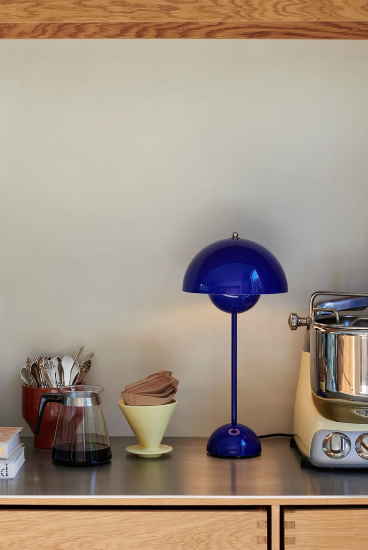 FlowerPot VP3 pöytävalaisin, Cobalt blue &Tradition