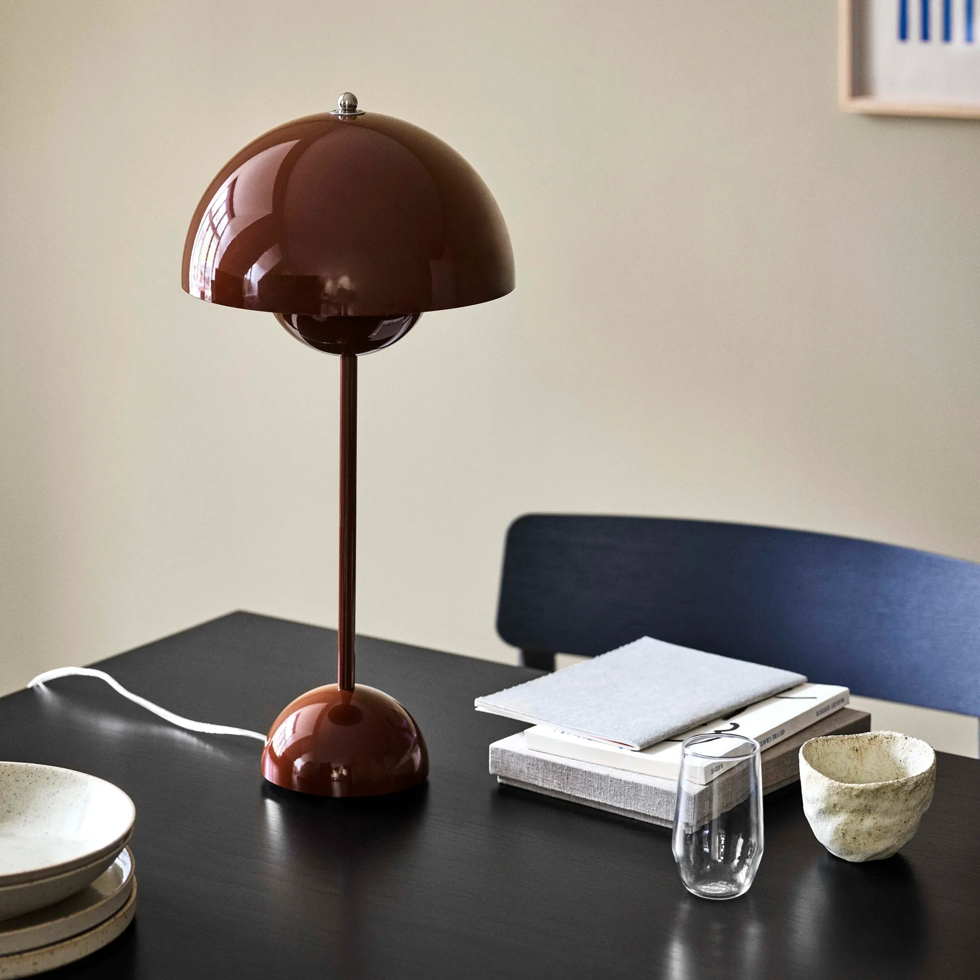 FlowerPot VP3 pöytävalaisin, Punainen-ruskea &Tradition