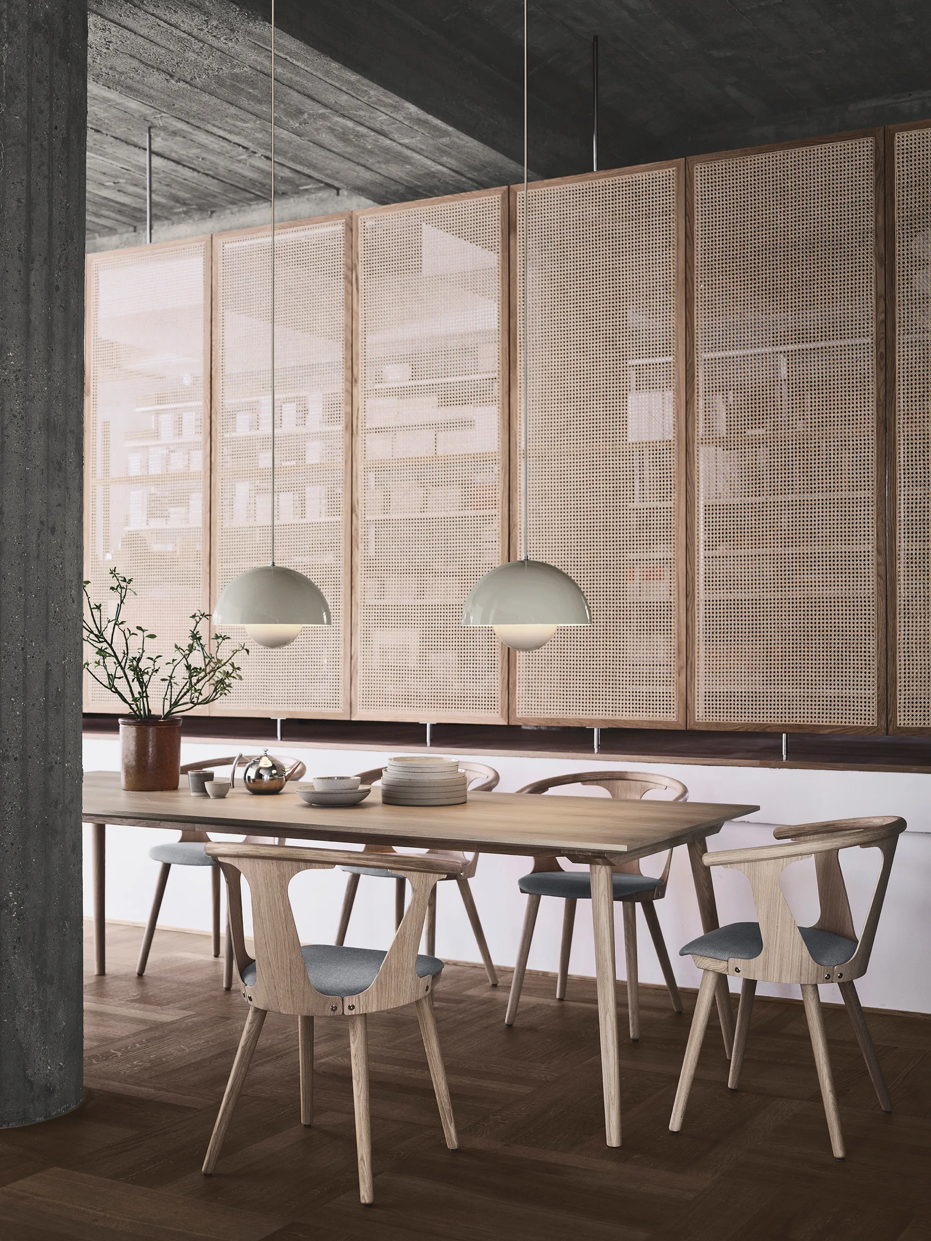 Flowerpot VP7 riippuvalaisin, Harmaa-beige &Tradition