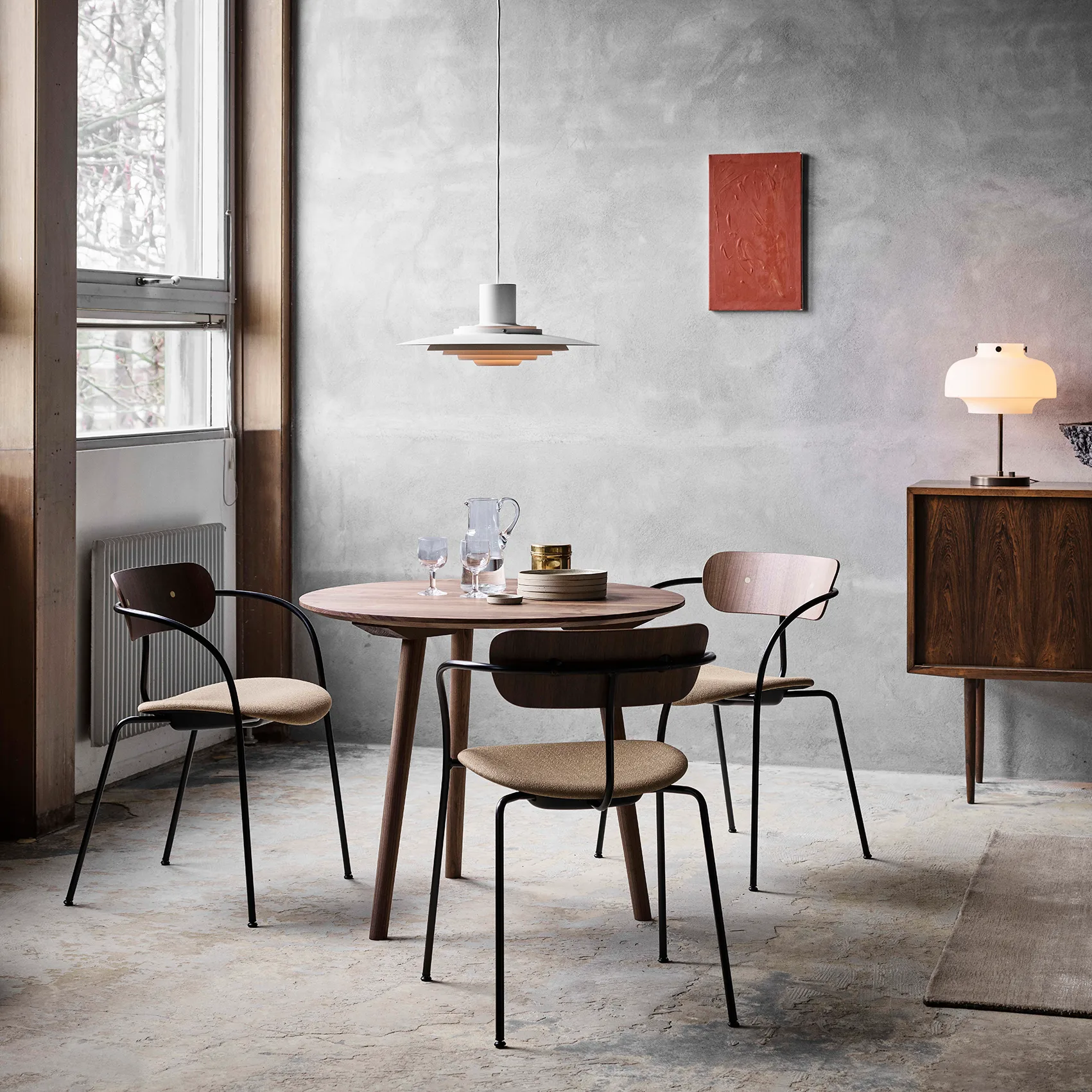 In Between -pöytä SK3, Saksanpähkinä &Tradition