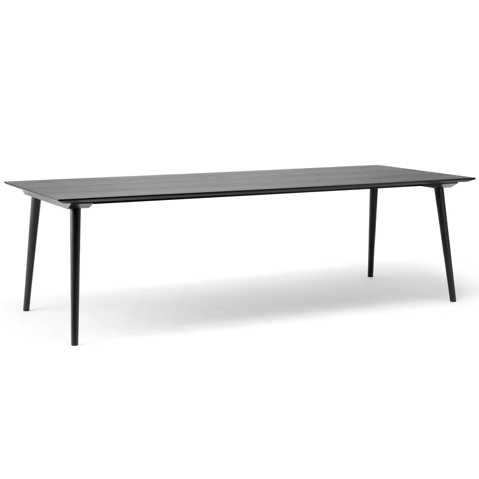 In Between -pöytä SK6, Mustaksi kuullotettu tammi &Tradition