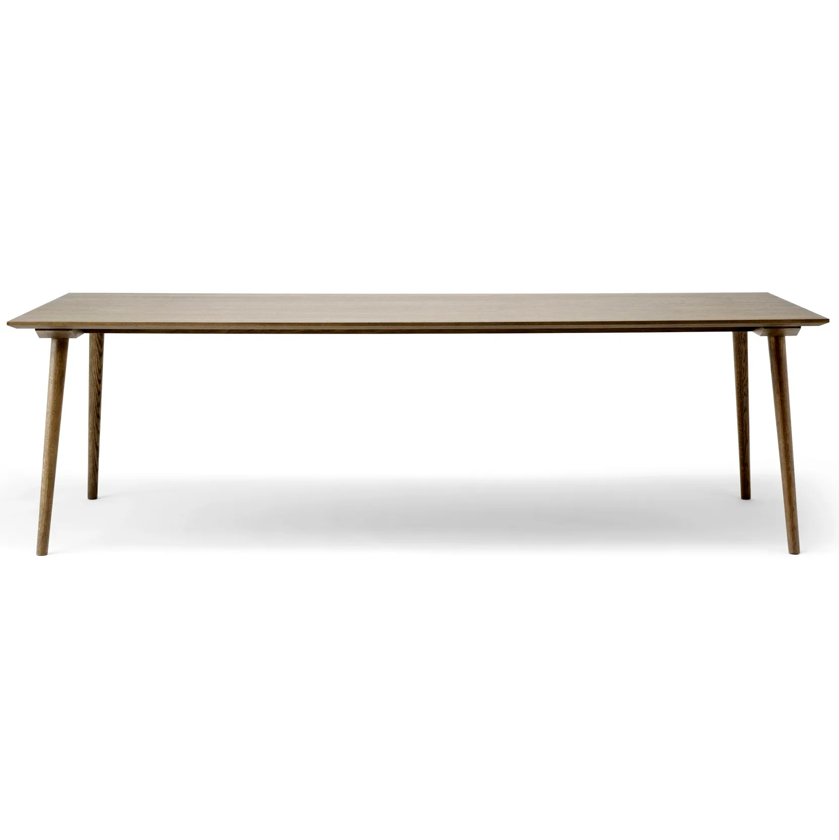 In Between -pöytä SK6, Poltettu lakattu tammi &Tradition