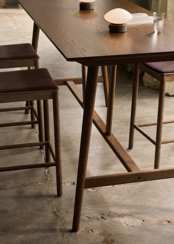 In Between SK26 Counter Table baaripöytä 190x80x95 cm - Savutammi - &Tradition