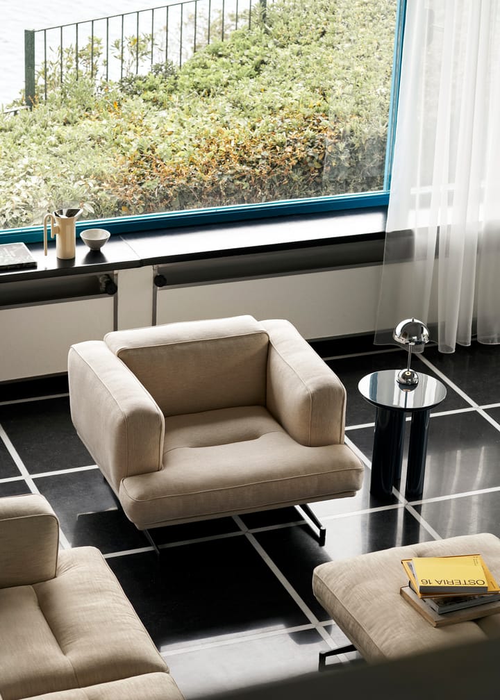 Inland AV21 nojatuoli, Clay 0011-warm black &Tradition
