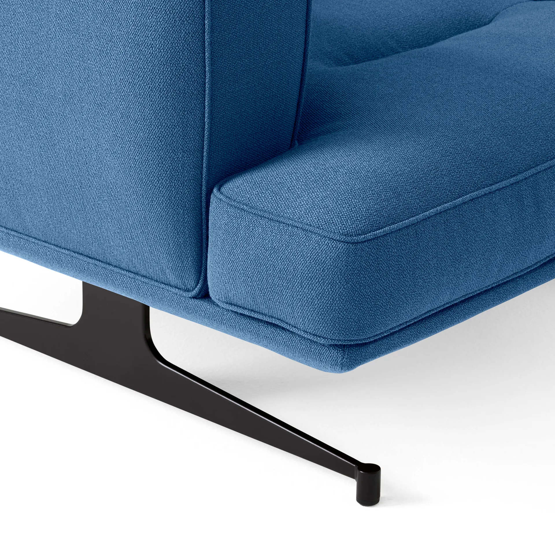 Inland AV21 nojatuoli, Vidar 733-warm black &Tradition