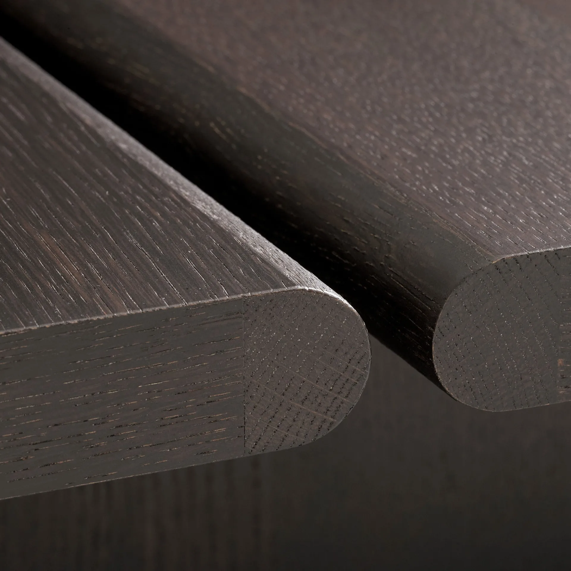 Ita OS4 sohvapöytä 110x110 cm, Dark stained oak &Tradition