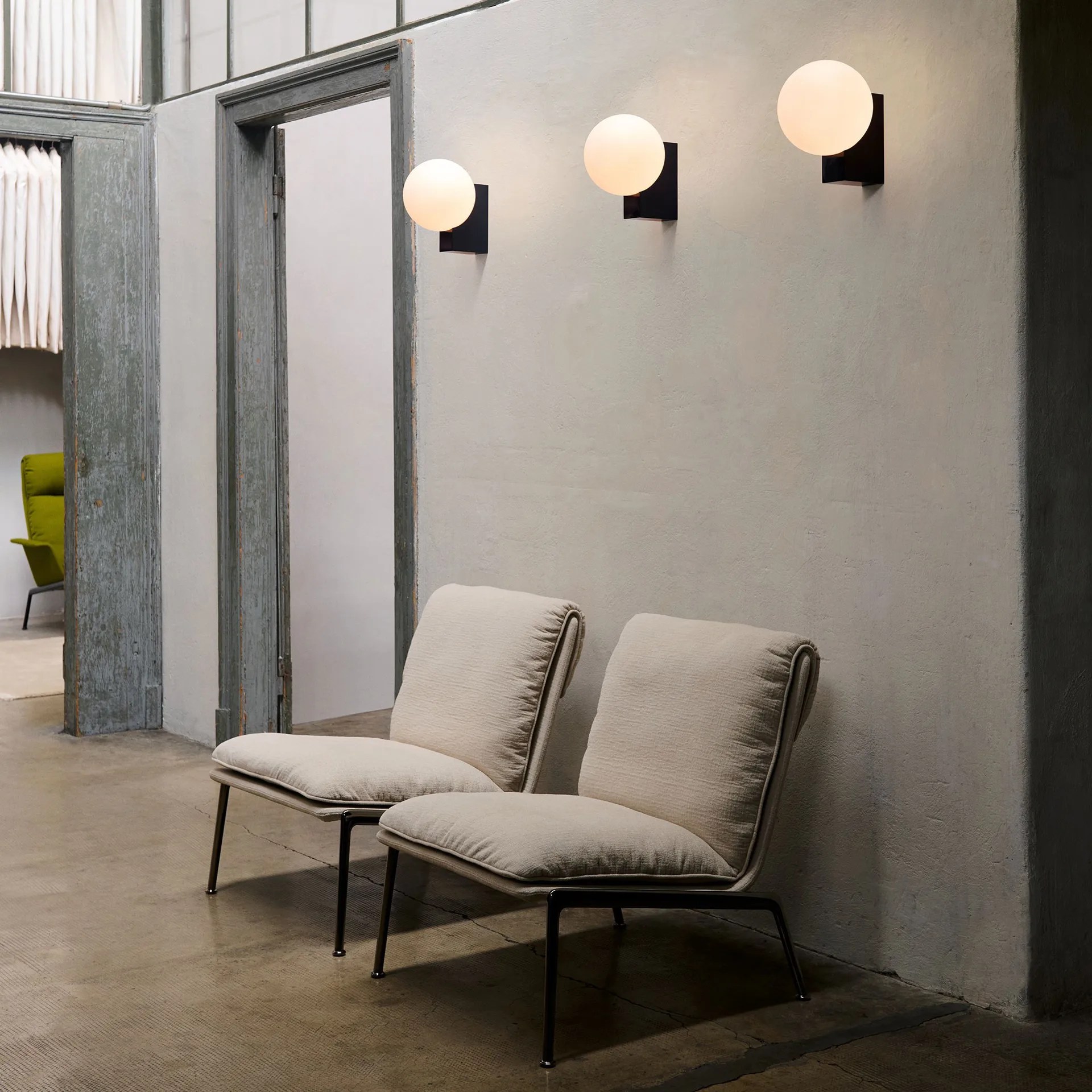 Journey SHY2 -seinävalaisin, Steel blue &Tradition