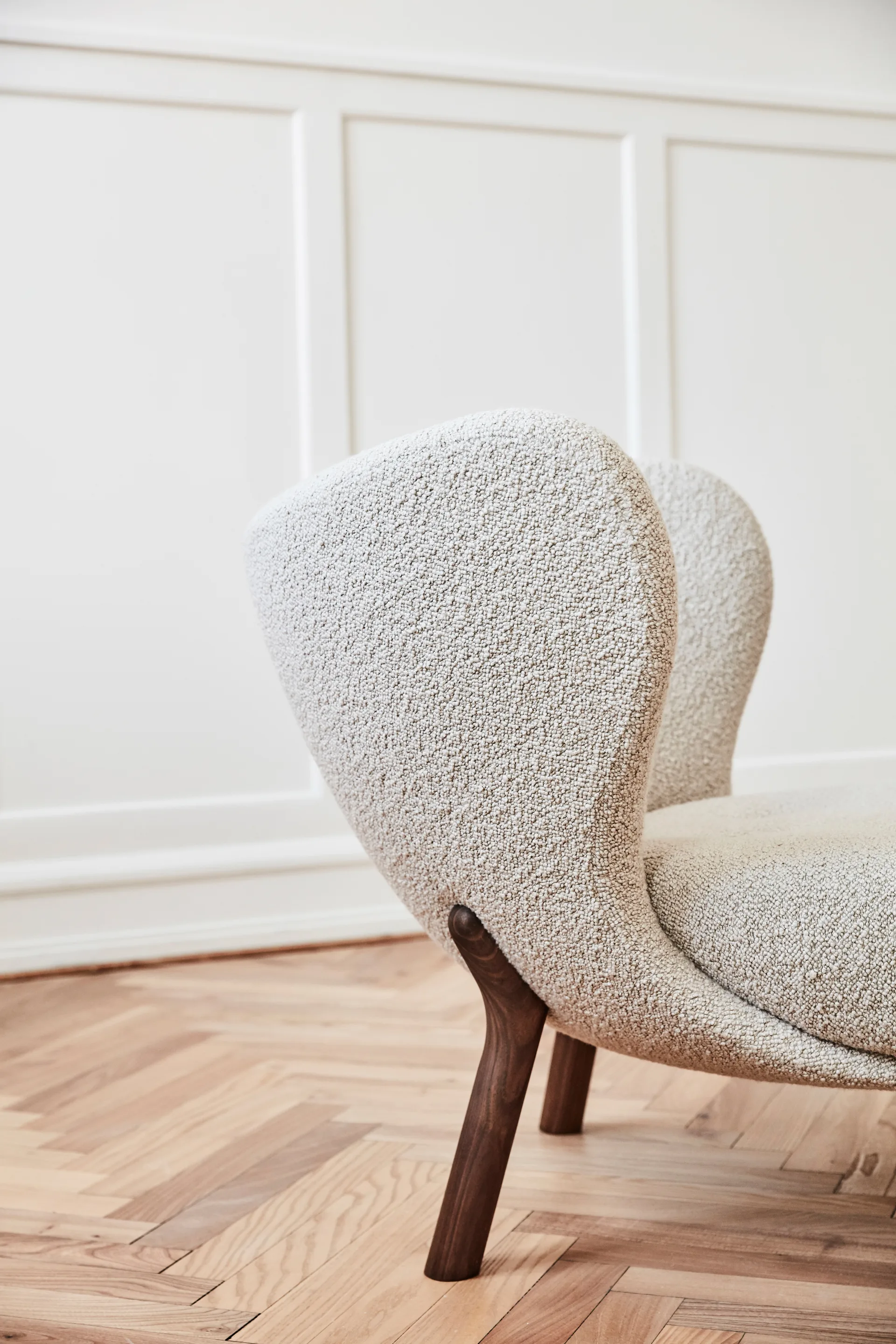 Little Petra VB1 -nojatuoli, Öljytty saksanpähkinä-Karakorum 003 &Tradition