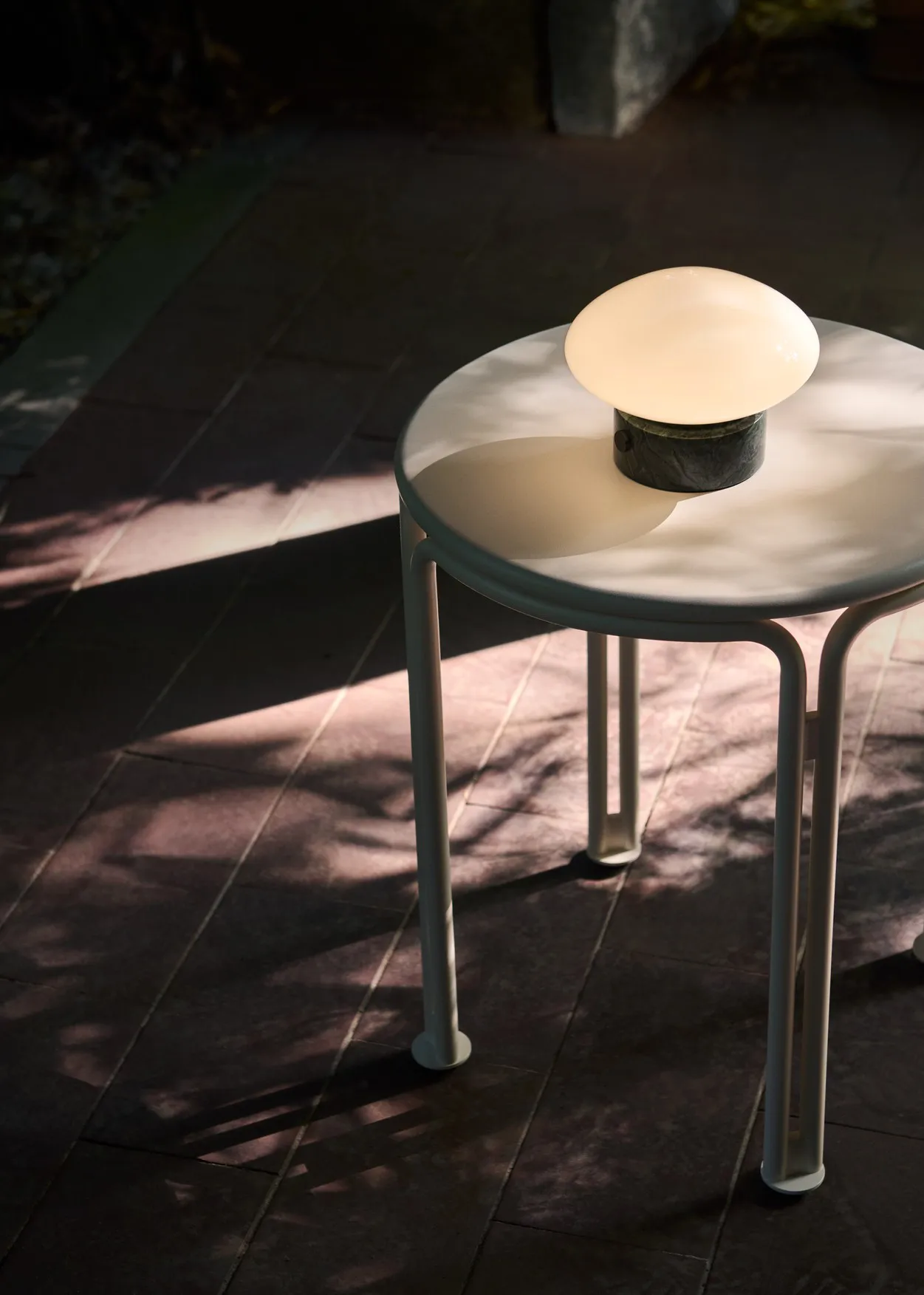 Mist AP21 kannettava lamppu 12 cm, Verde Guatemala-opal glass &Tradition