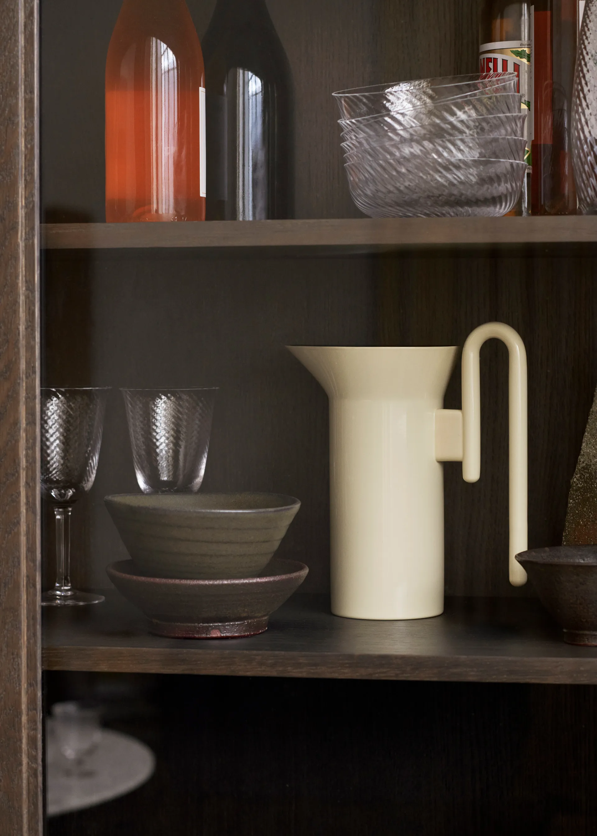 Momento JH38 -kannu 1 litra, Ivory &Tradition