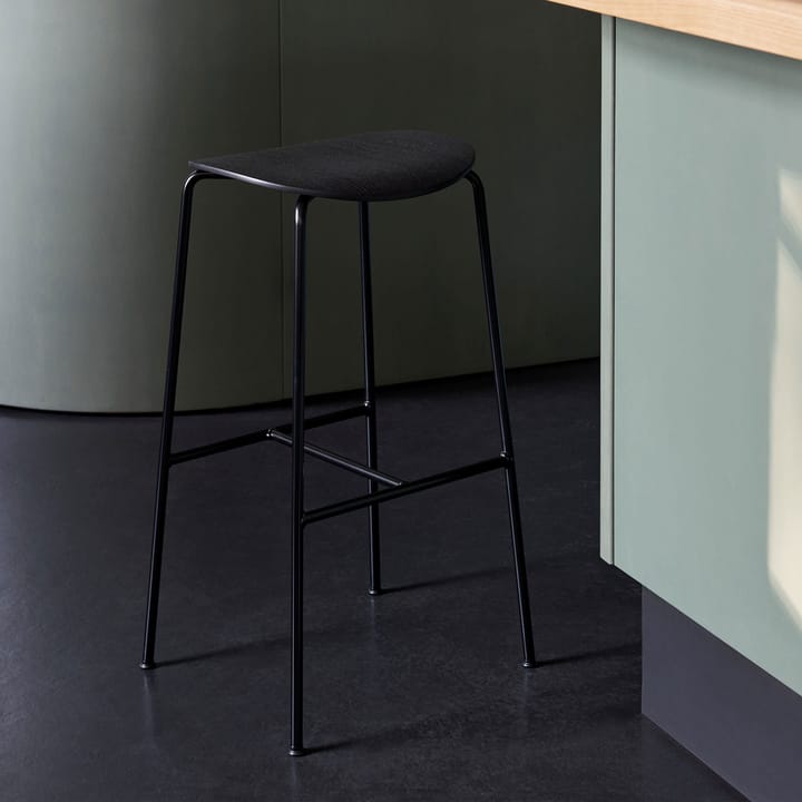 Pavilion AV37 baarijakkara 68 cm, Black-black lacquered oak &Tradition