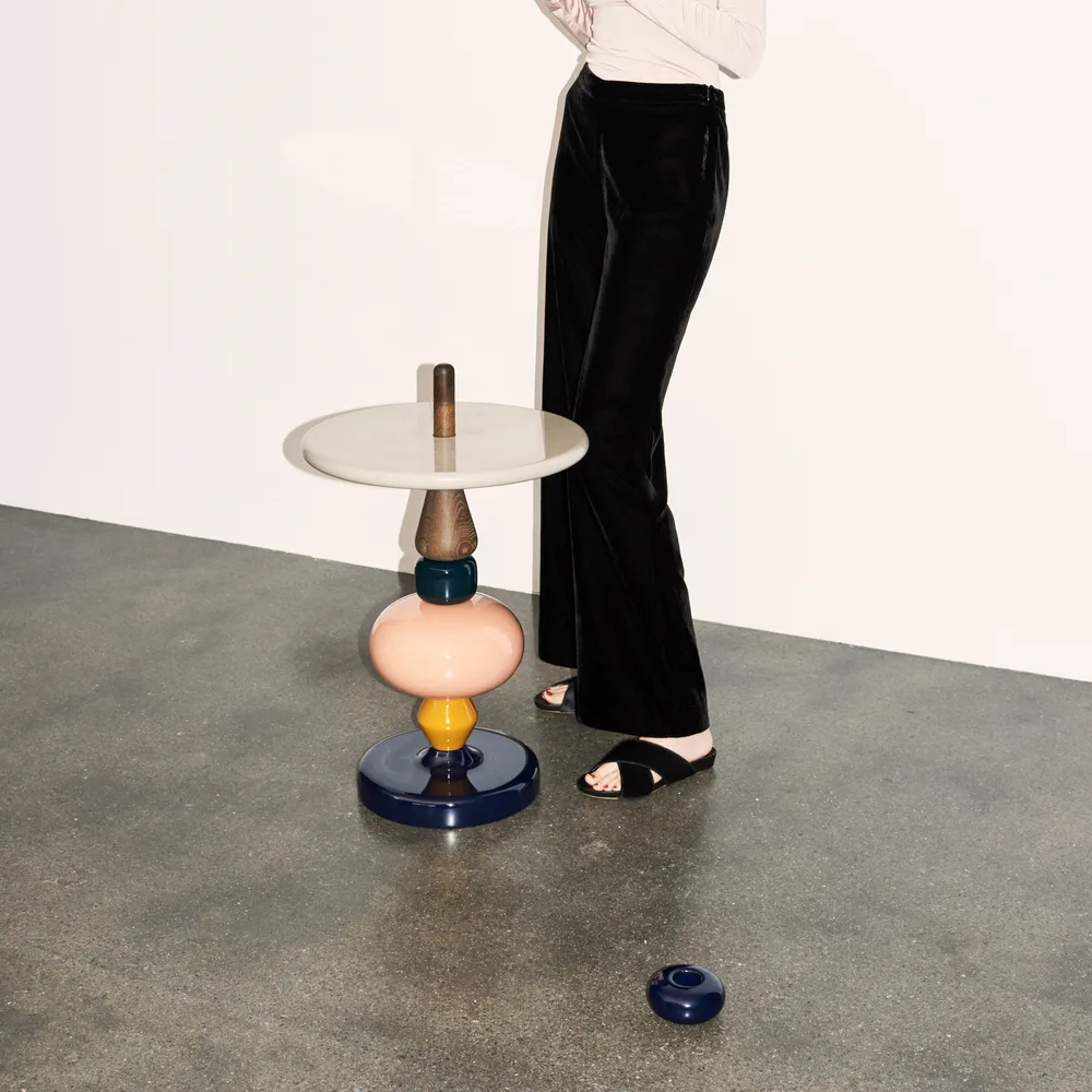 Shuffle MH1 -pöytä, Array, lakattu tammi &Tradition