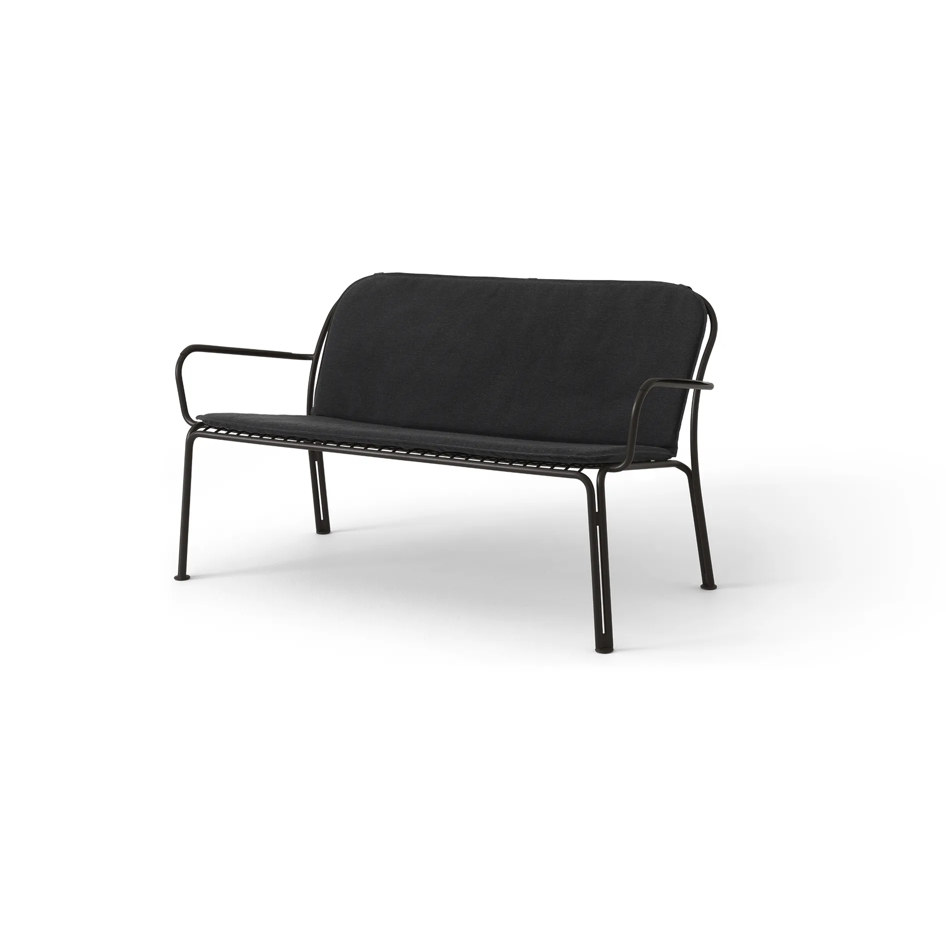 Thorvald SC110 lounge-sohva, Warm black, 143 cm &Tradition