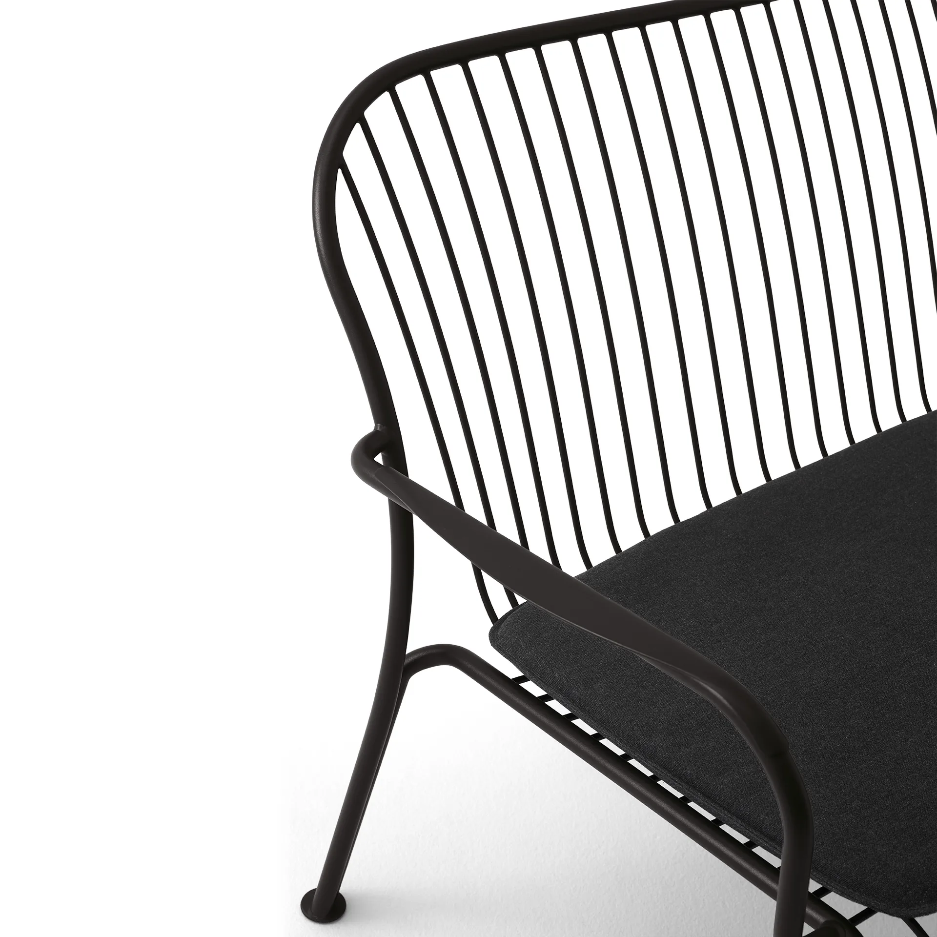 Thorvald SC110 lounge-sohva, Warm black, 143 cm &Tradition