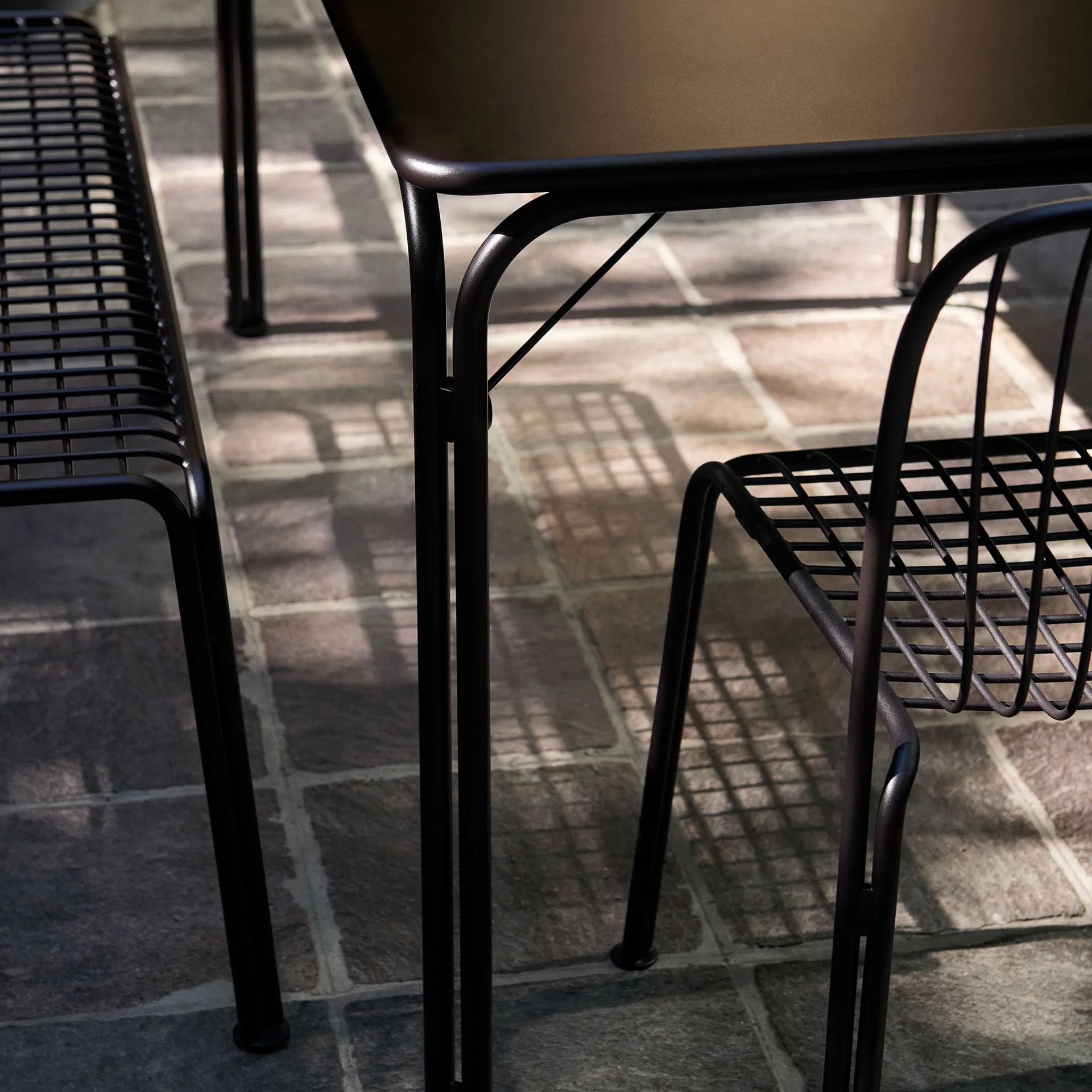 Thorvald SC94 tuoli, Warm black &Tradition