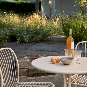 Thorvald SC96 kahvipöytä Ø70 cm - Ivory - &Tradition