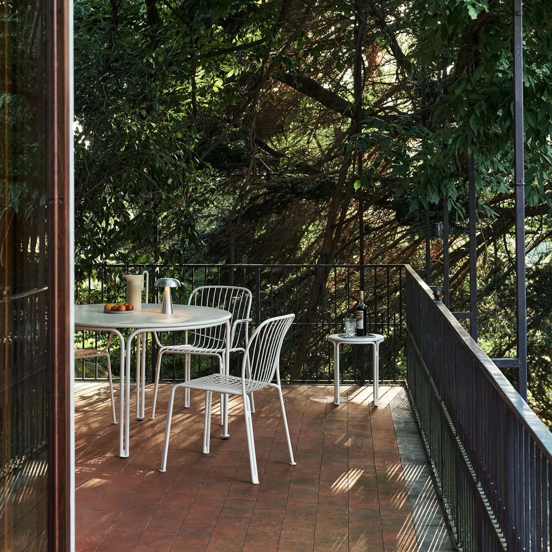 Thorvald SC98 ruokapöytä Ø115 cm, Ivory &Tradition