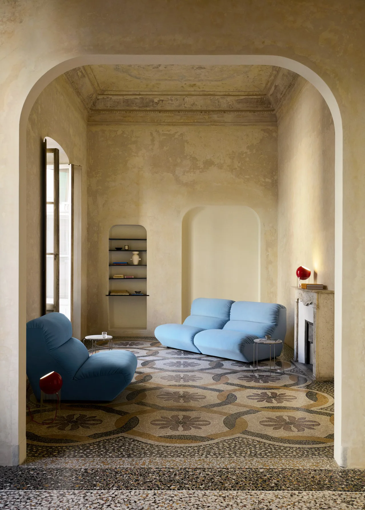 Topan VP13 pöytävalaisin 31,5 cm, Clear-vermilion red &Tradition