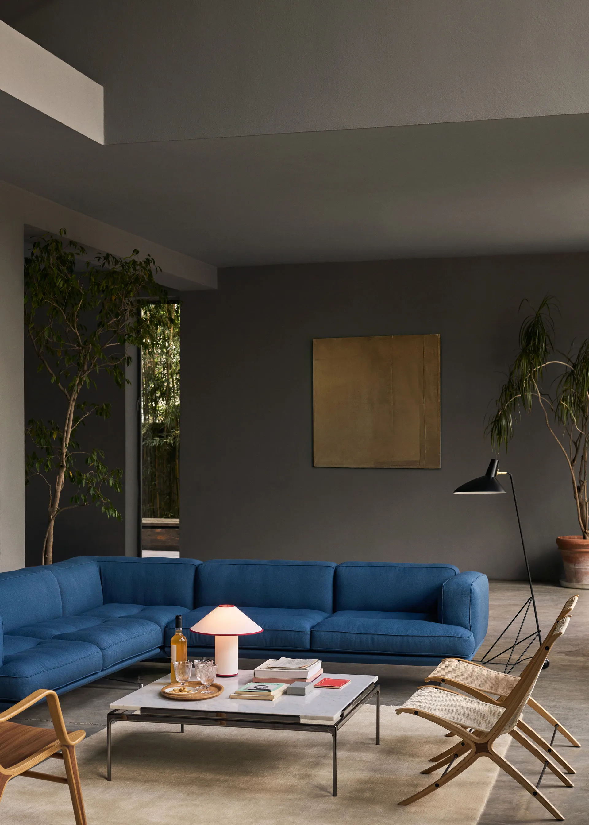 Tripod lattiavalaisin HM8, Matt black &Tradition