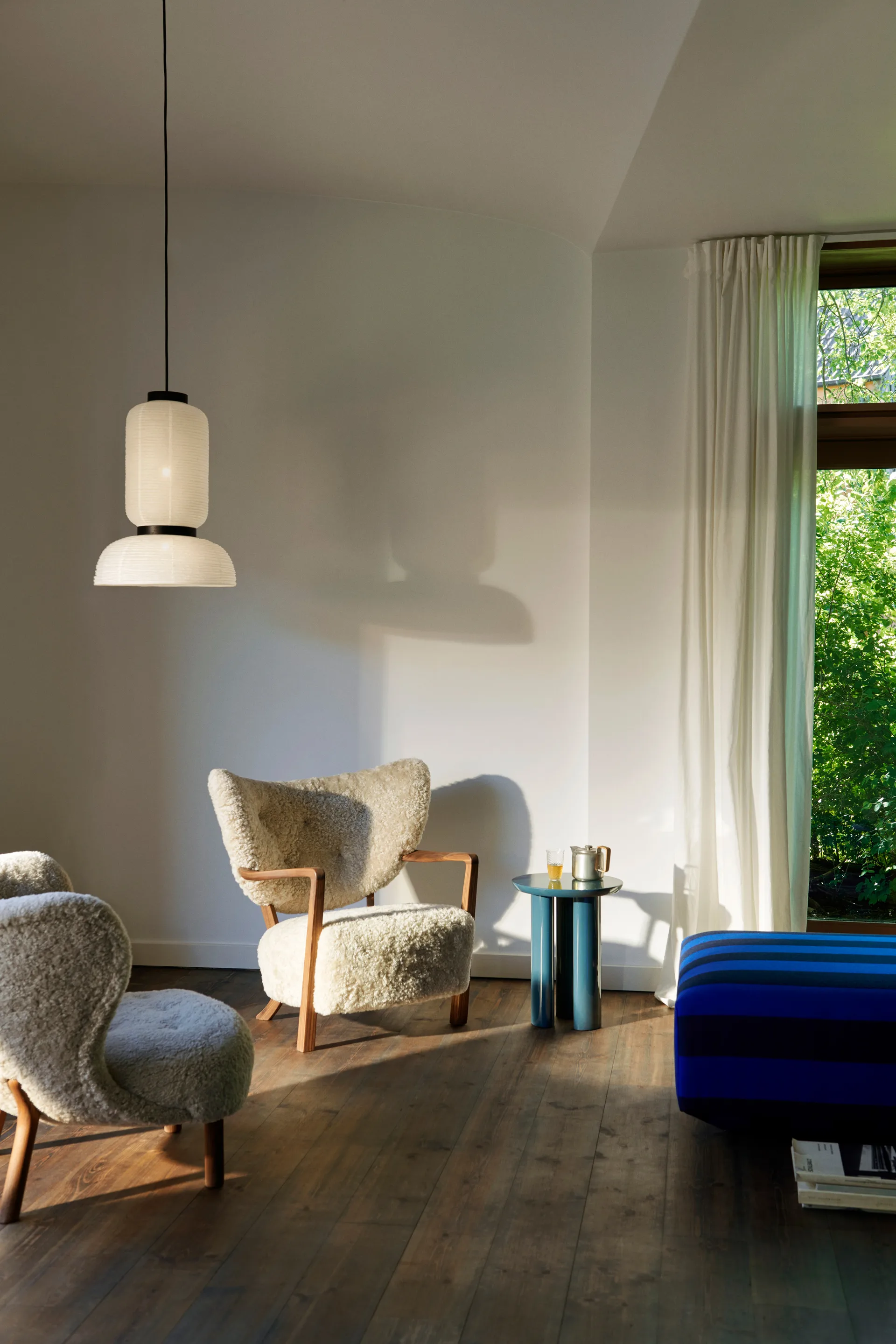 Tung JA3 -sivupöytä, Steel blue &Tradition