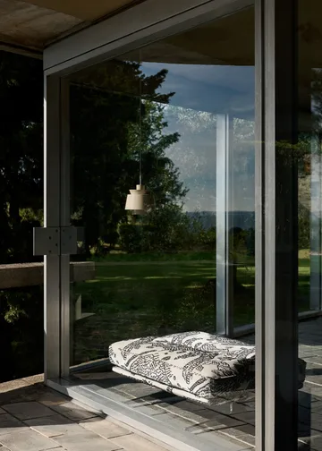 Utzon JU1 -valaisin - Harmaanbeige, Ø22 cm - &Tradition