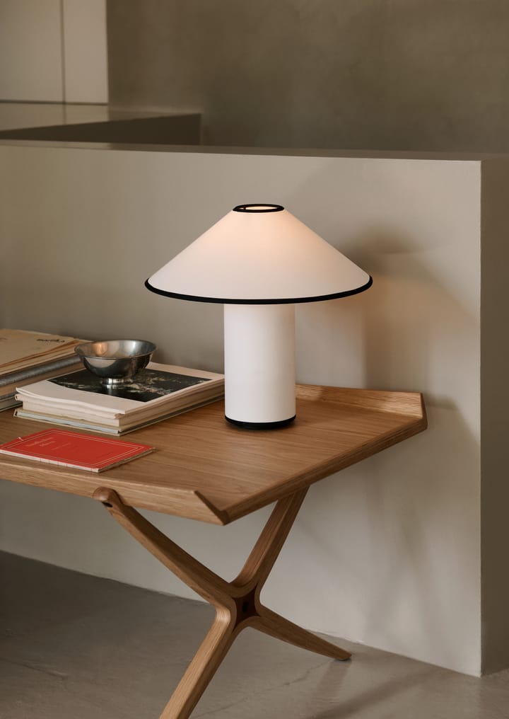 X HM13 sohvapöytä 61x120 cm, Lacquered oak-walnut inserts &Tradition
