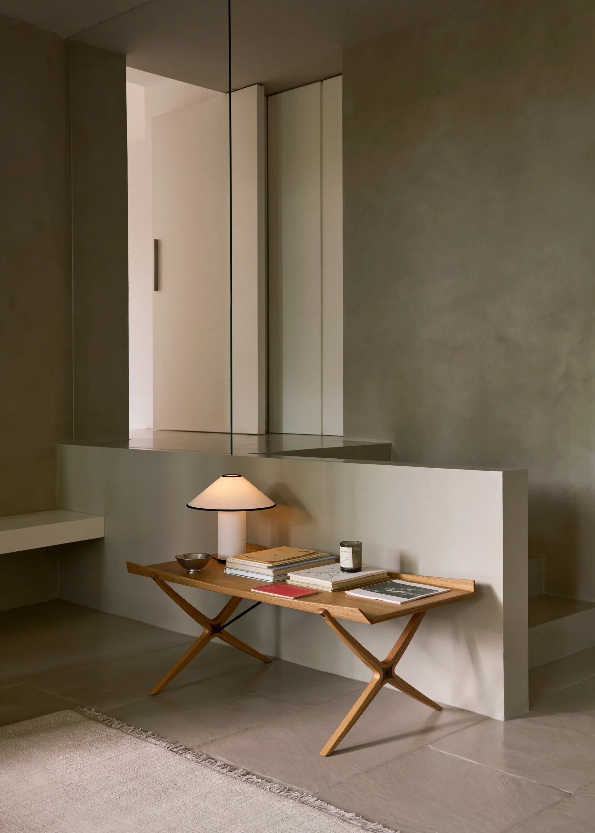 X HM13 sohvapöytä 61x120 cm, Lacquered oak-walnut inserts &Tradition