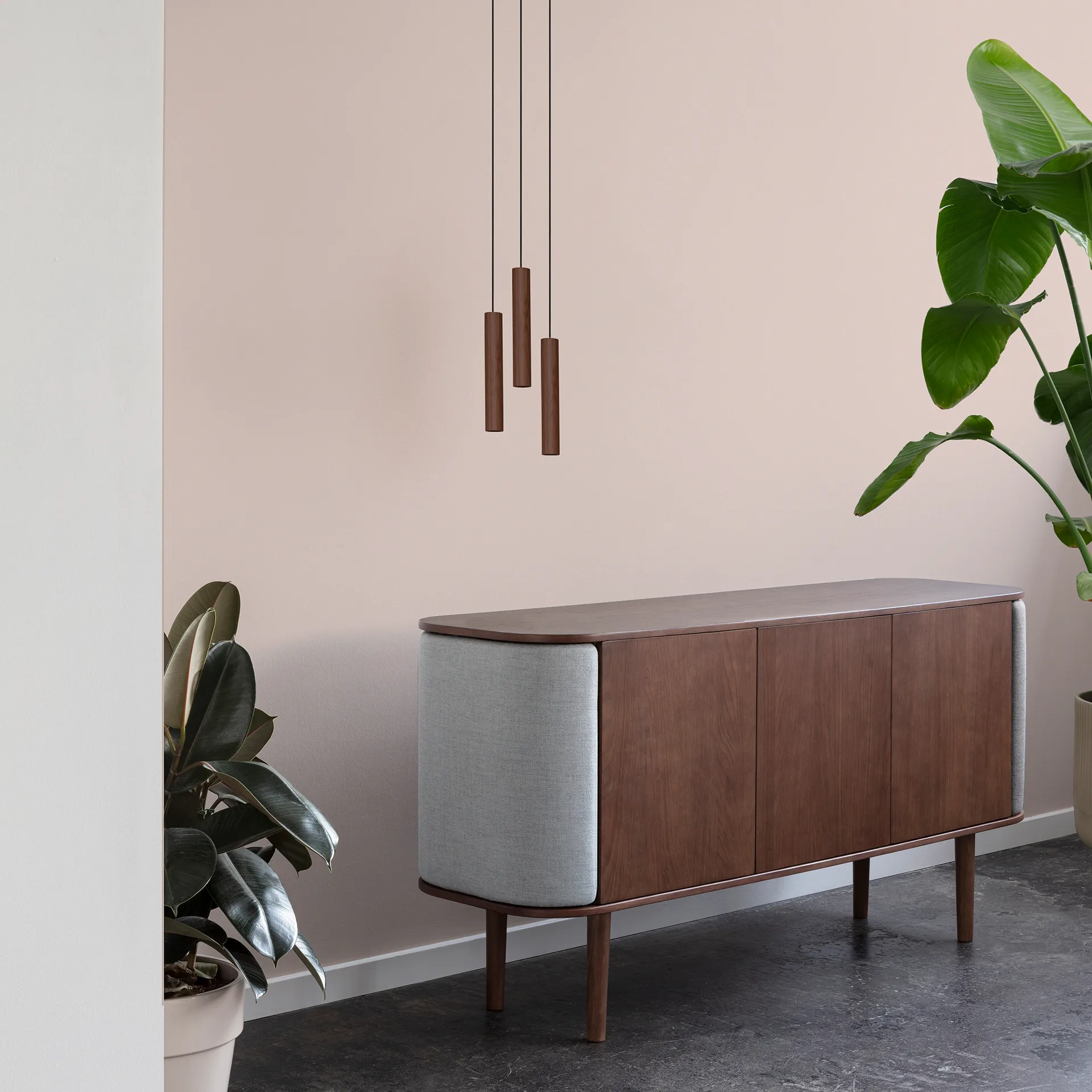 3 Chimes -lamppu, tumma tammi Umage