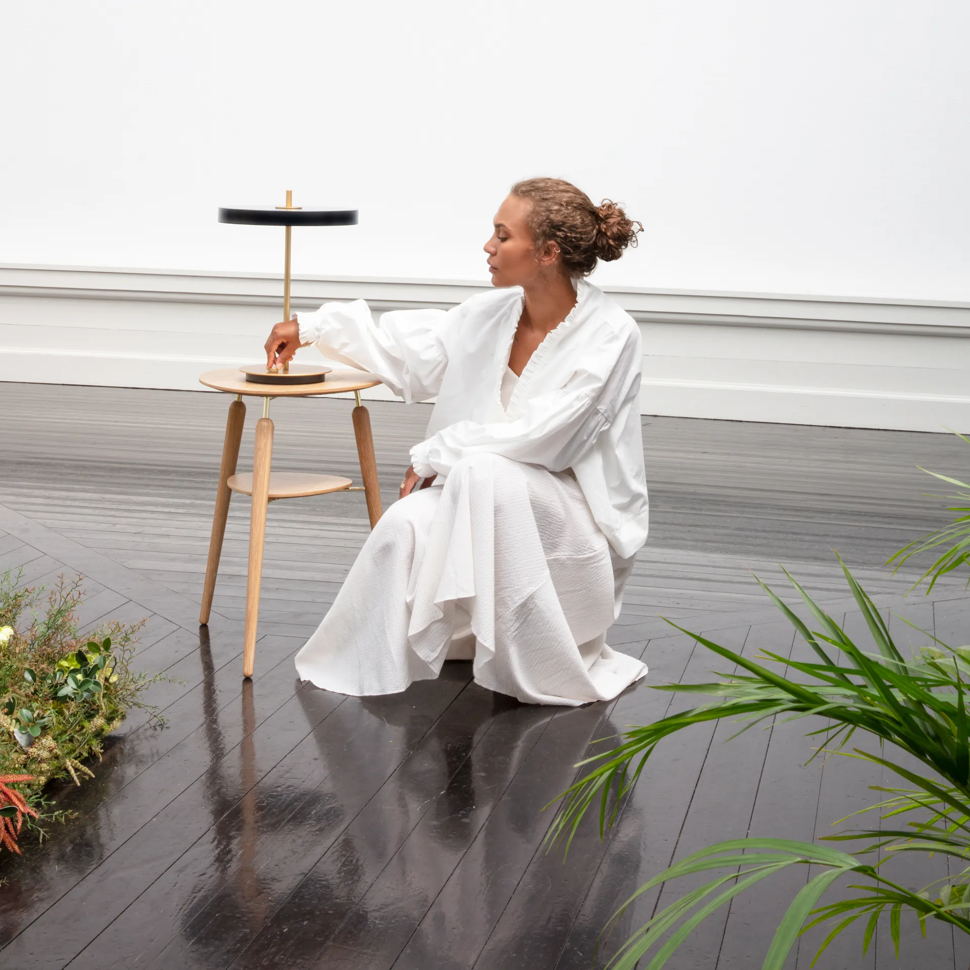 Asteria pöytälamppu, Black Umage