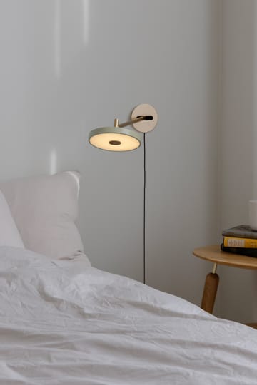 Asteria Wall pitkä seinävalaisin - Nuance oliivi - Umage