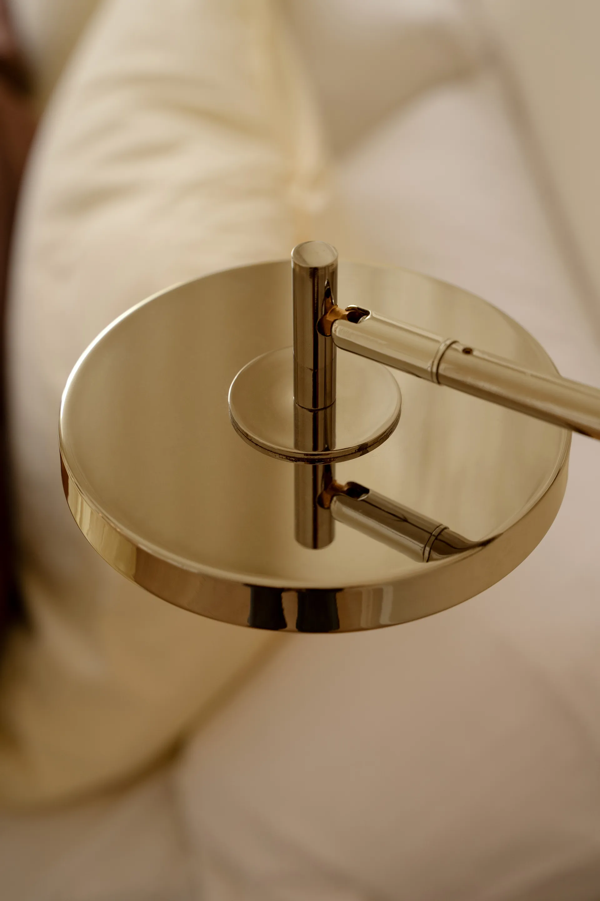 Asteria Wall seinälamppu, Short, Polished brass Umage