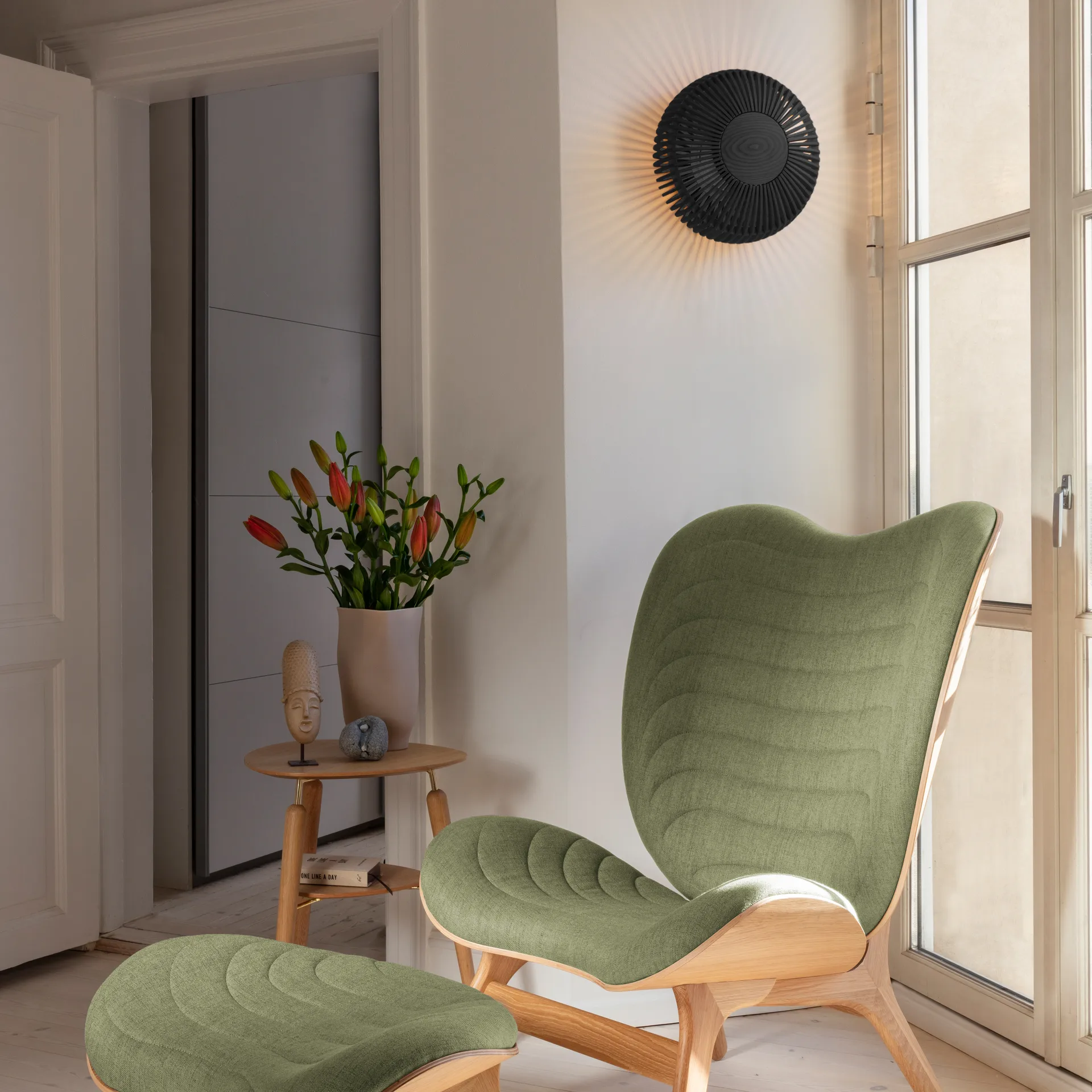 Clava Up -seinävalaisin medium, Musta tammi Umage