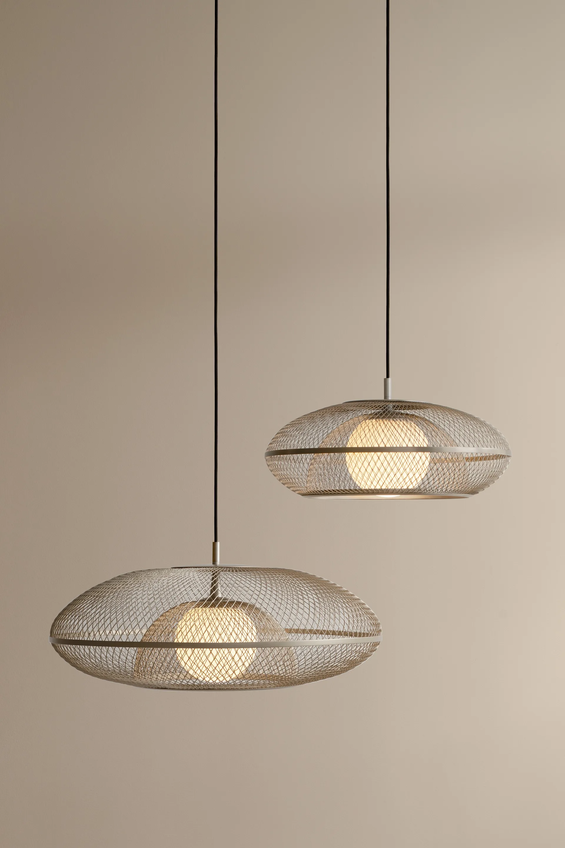 Faraday lamppuvarjostin medium, Teräs Umage